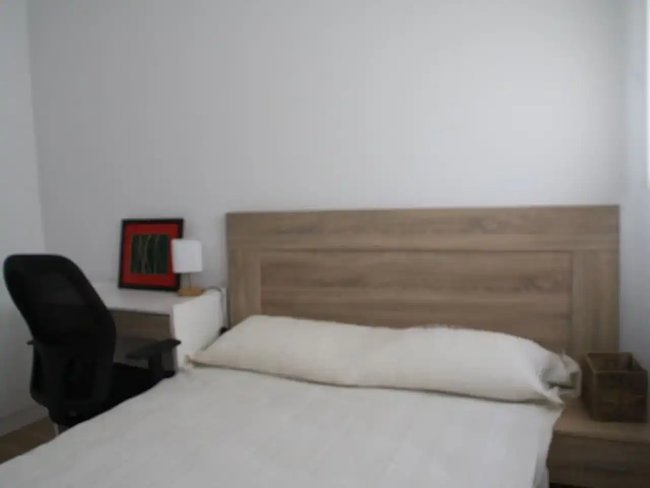 Schlafzimmer von Dachboden zur Miete in  Albacete Capital mit Klimaanlage und Schwimmbad