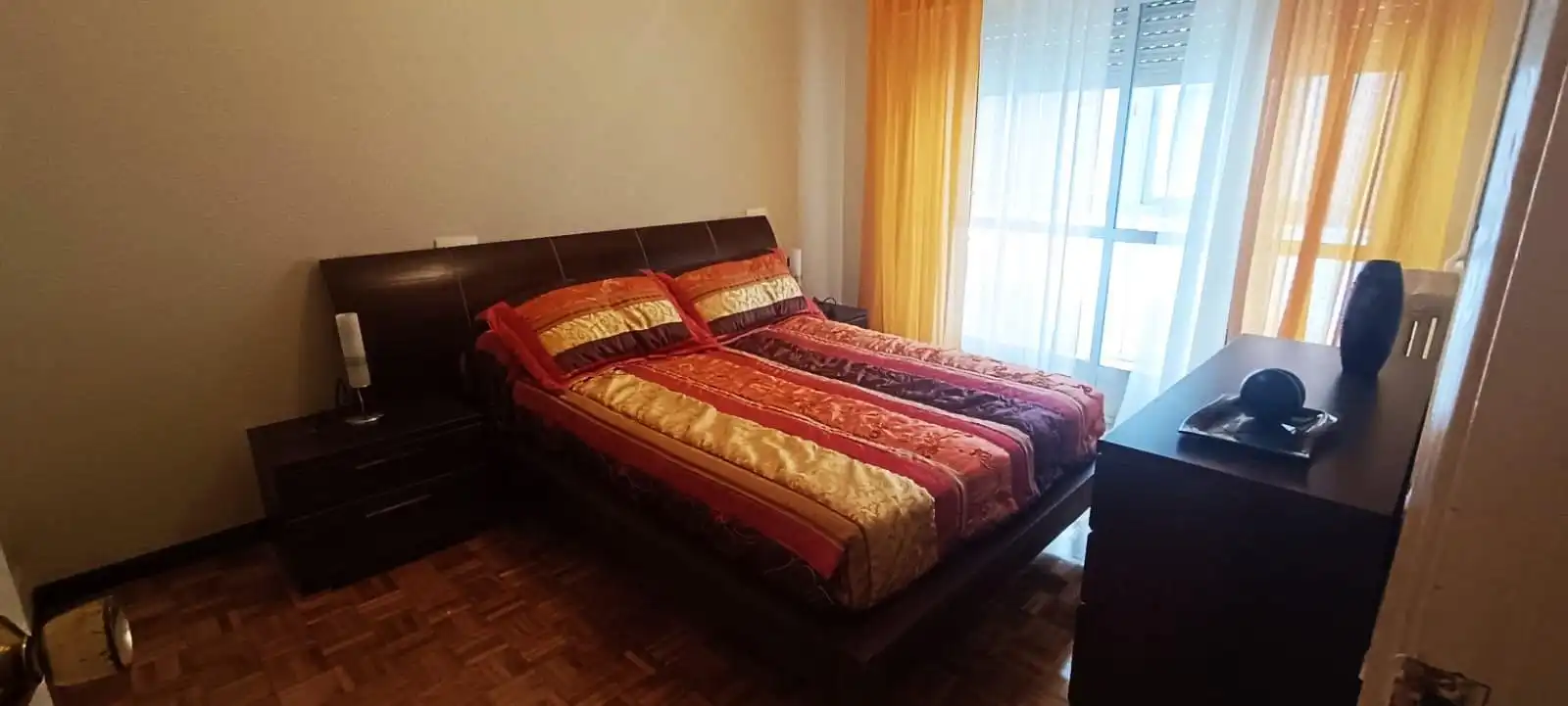 Dormitori de Pis en venda en Zamora Capital  amb Calefacció i Parquet