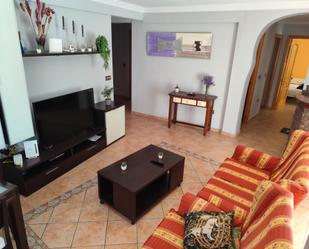 Sala d'estar de Pis en venda en Vélez-Málaga amb Terrassa i Moblat