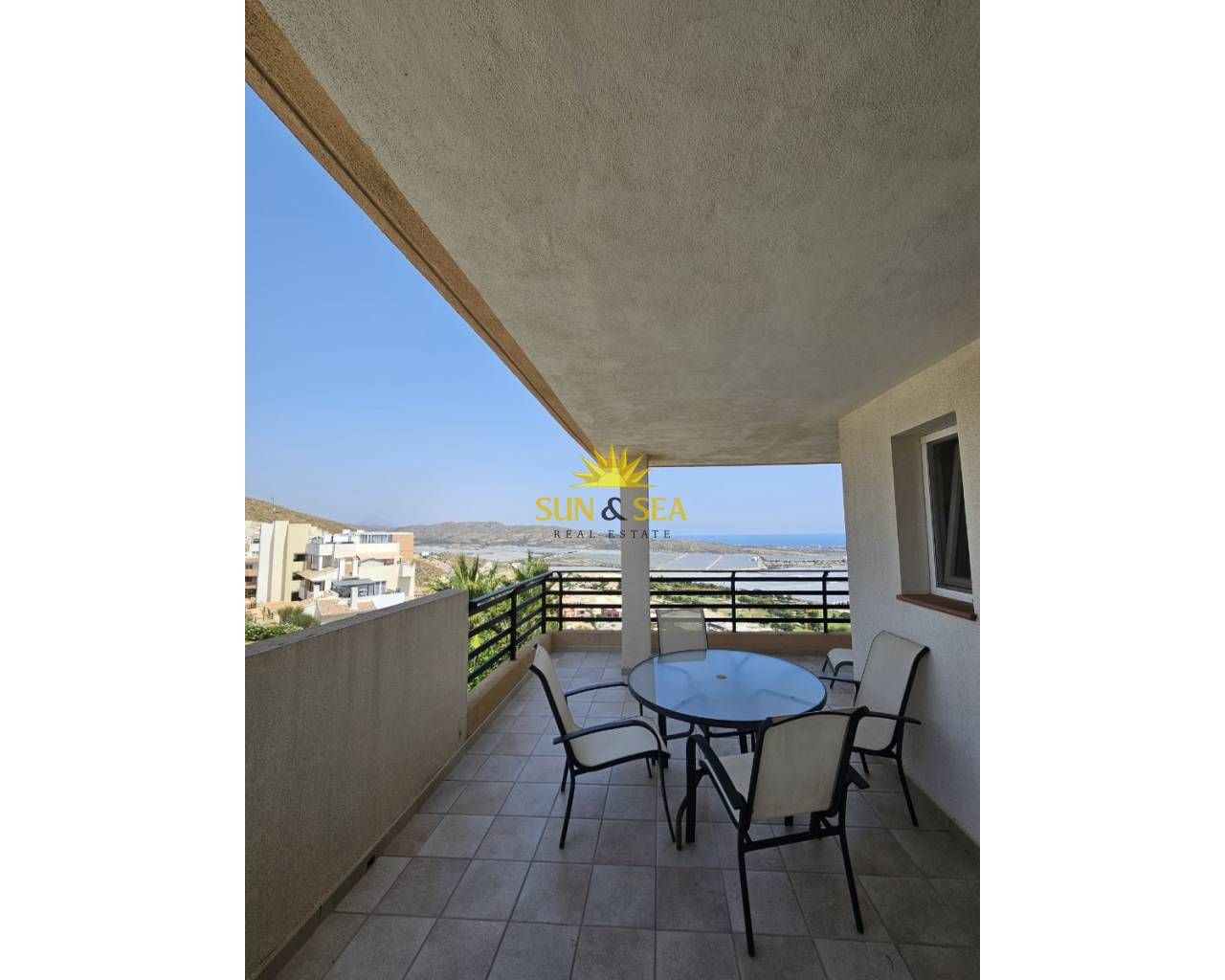 Terrassa de Apartament de lloguer en Mutxamel amb Calefacció, Jardí privat i Piscina
