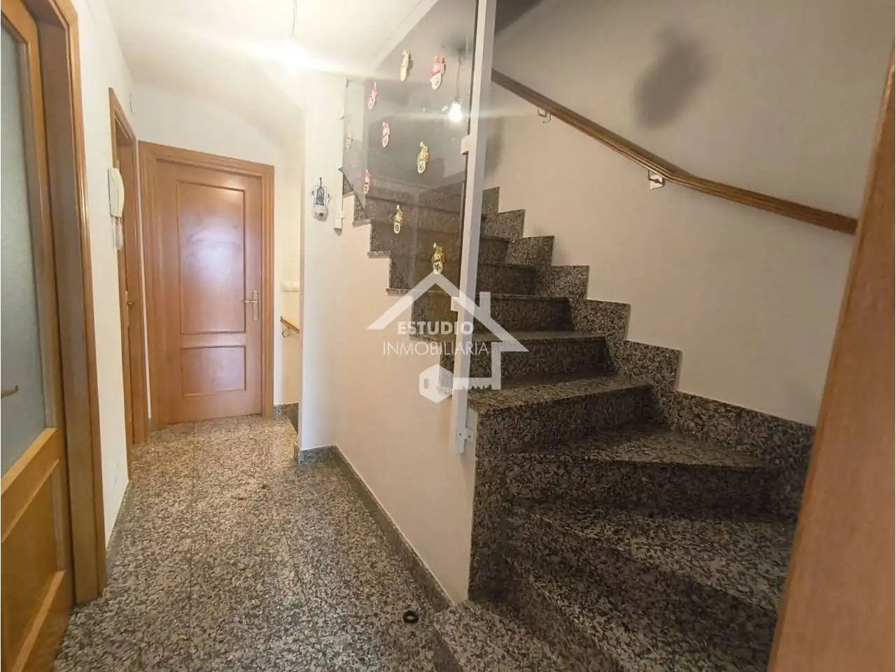 Houses for sale in Mendavia  with Heating, Private garden and Parquet flooring