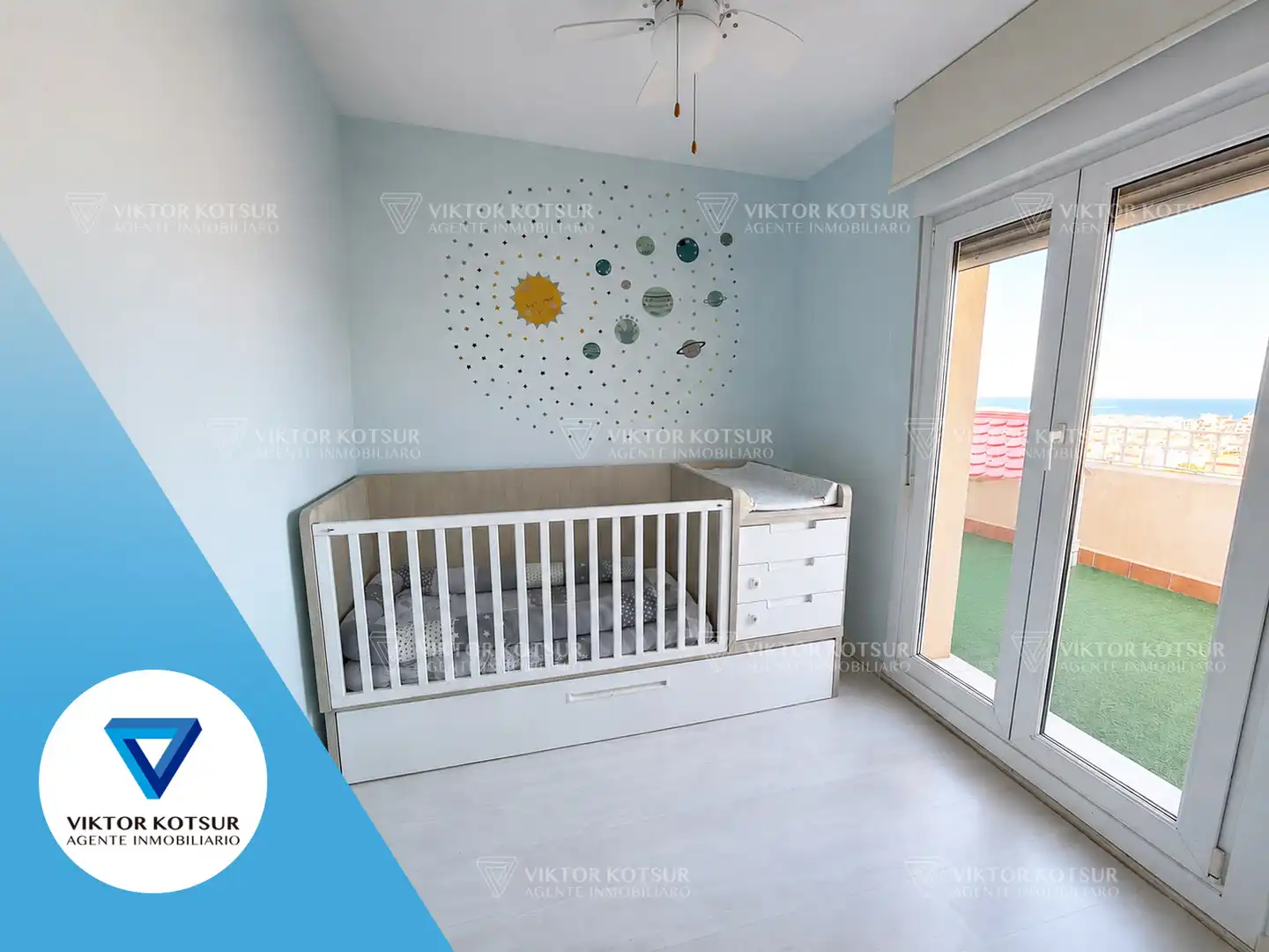Balcony of Attic for sale in Roquetas de Mar  with Air Conditioner, Parquet flooring and Terrace