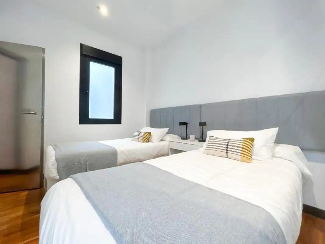 Piso con ascensor en venta en C. de la Alameda, imagen 25