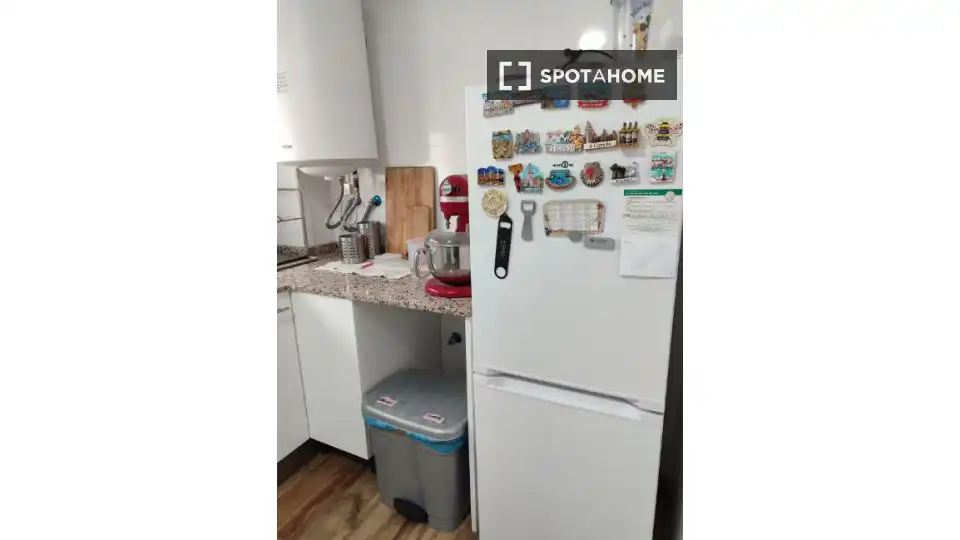 Cocina de Piso de alquiler en Valencia con Aire acondicionado, Calefacción y Amueblado