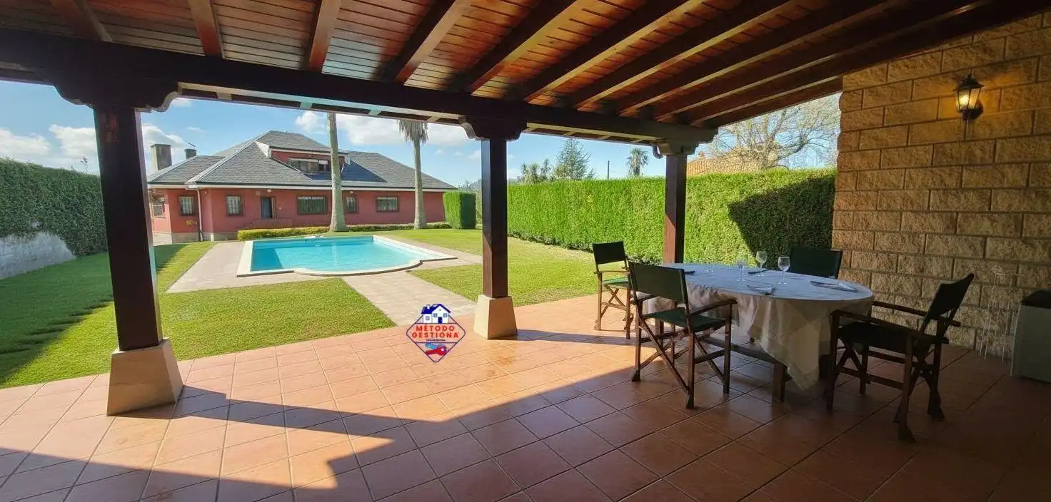 Jardín de Casa o chalet en venta en Camargo con Jardín privado y Piscina