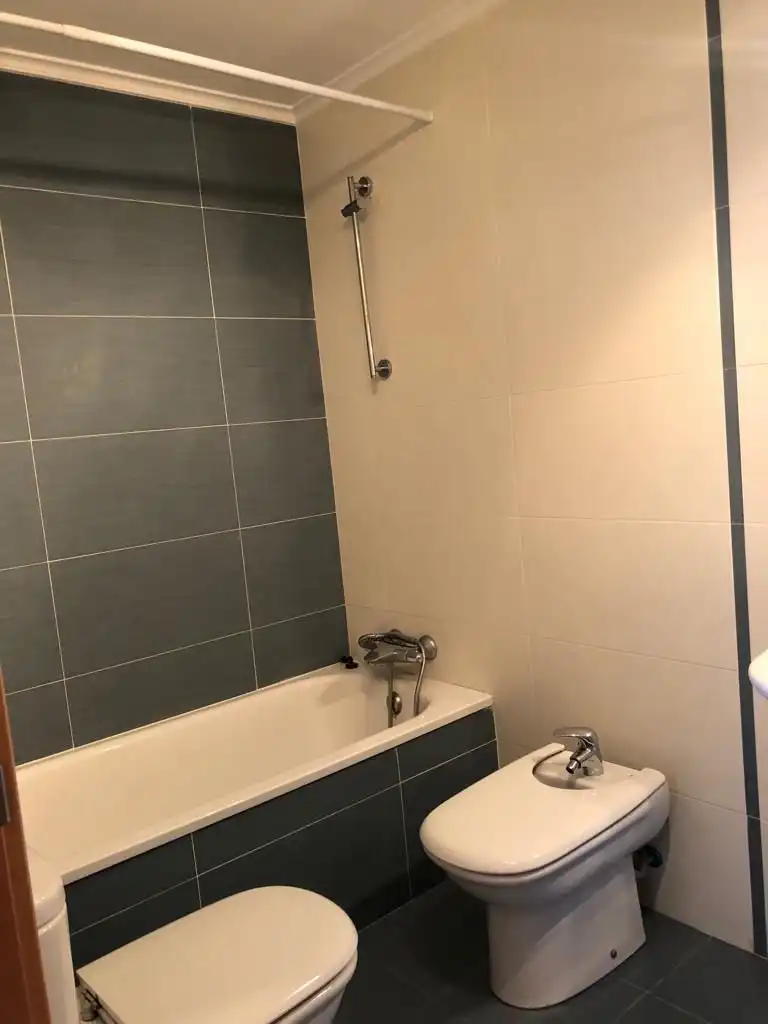 Bathroom of Apartments for rent in  Logroño  with Air Conditioner, Heating and Terrace