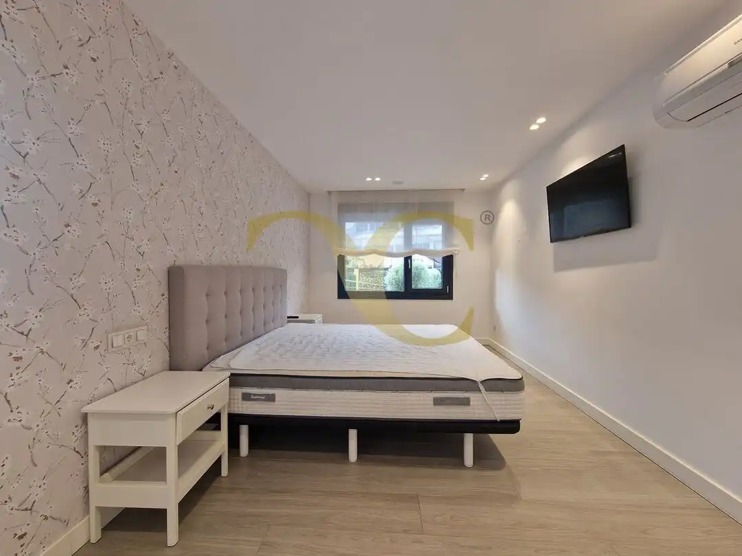 Dormitori de Casa o xalet en venda en Llanes amb Calefacció, Jardí privat i Terrassa