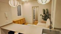 Sala d'estar de Apartament en venda en  Madrid Capital amb Calefacció