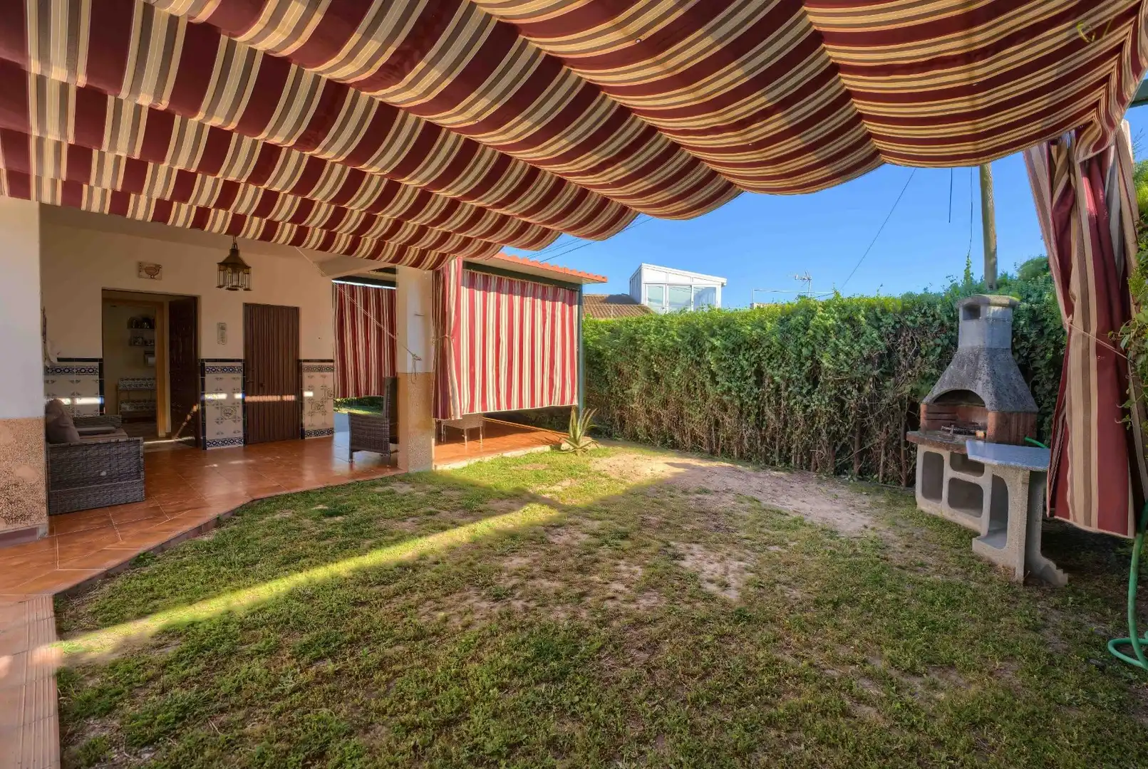 Garden of Houses for sale in Palomares del Río  with Air Conditioner, Heating and Private garden