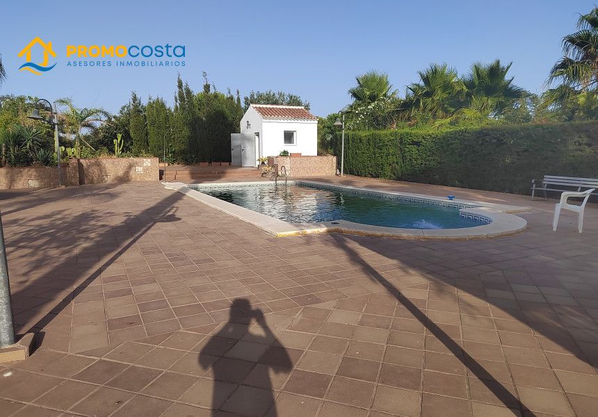 Piscina de Finca rústica en venda en Isla Cristina amb Jardí privat i Piscina