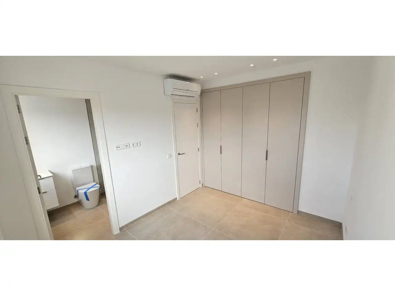 Schlafzimmer von Dachboden zum Verkauf in  Palma de Mallorca mit Klimaanlage, Terrasse und Balkon