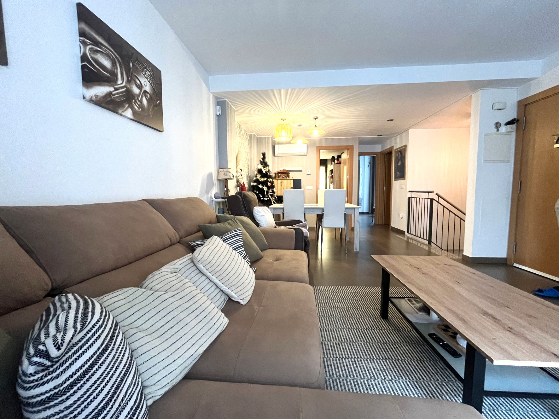 Sala d'estar de Dúplex en venda en Salt amb Aire condicionat, Calefacció i Jardí privat