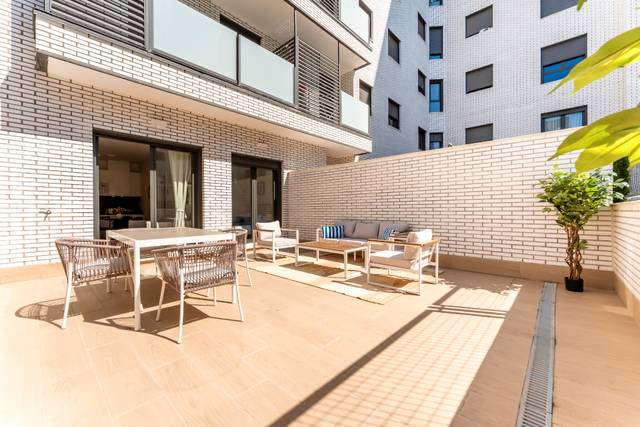 Piso en Alquiler en Calle de las Viñas del Rio, 12 en Butarque