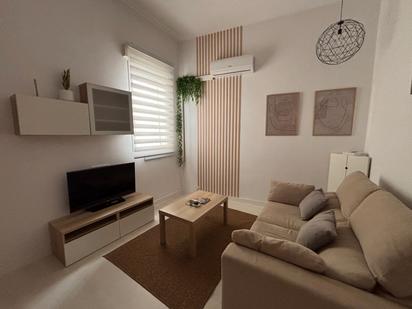 Living room of Apartment for sale in  Madrid Capital  with Air Conditioner, Heating and Furnished