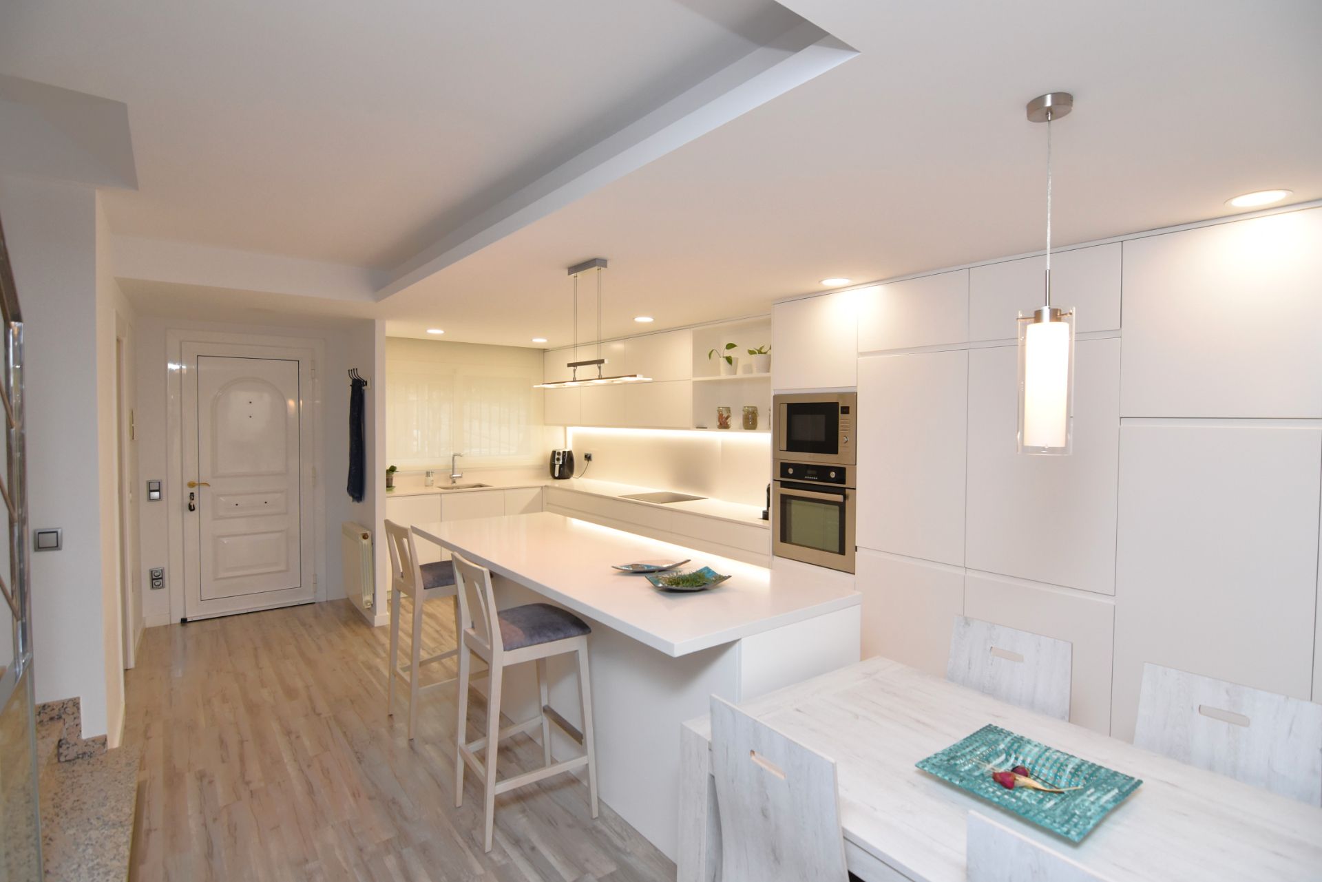 Kitchen of Single-family semi-detached for sale in Pineda de Mar  with Heating, Private garden and Parquet flooring