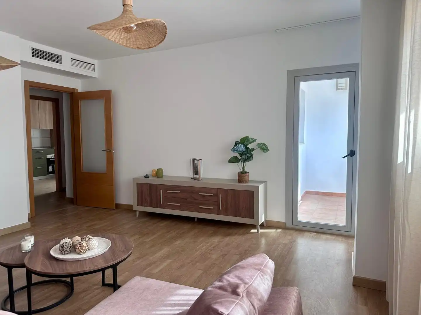 Sala d'estar de Pis de lloguer en Atarfe amb Aire condicionat, Traster i Moblat
