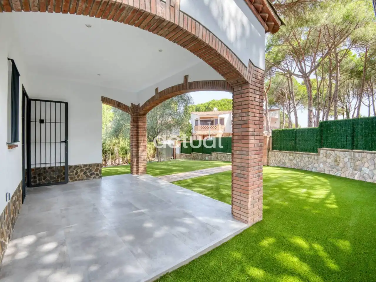 Casa amb piscina en venda a Calle noguera, imagen 10