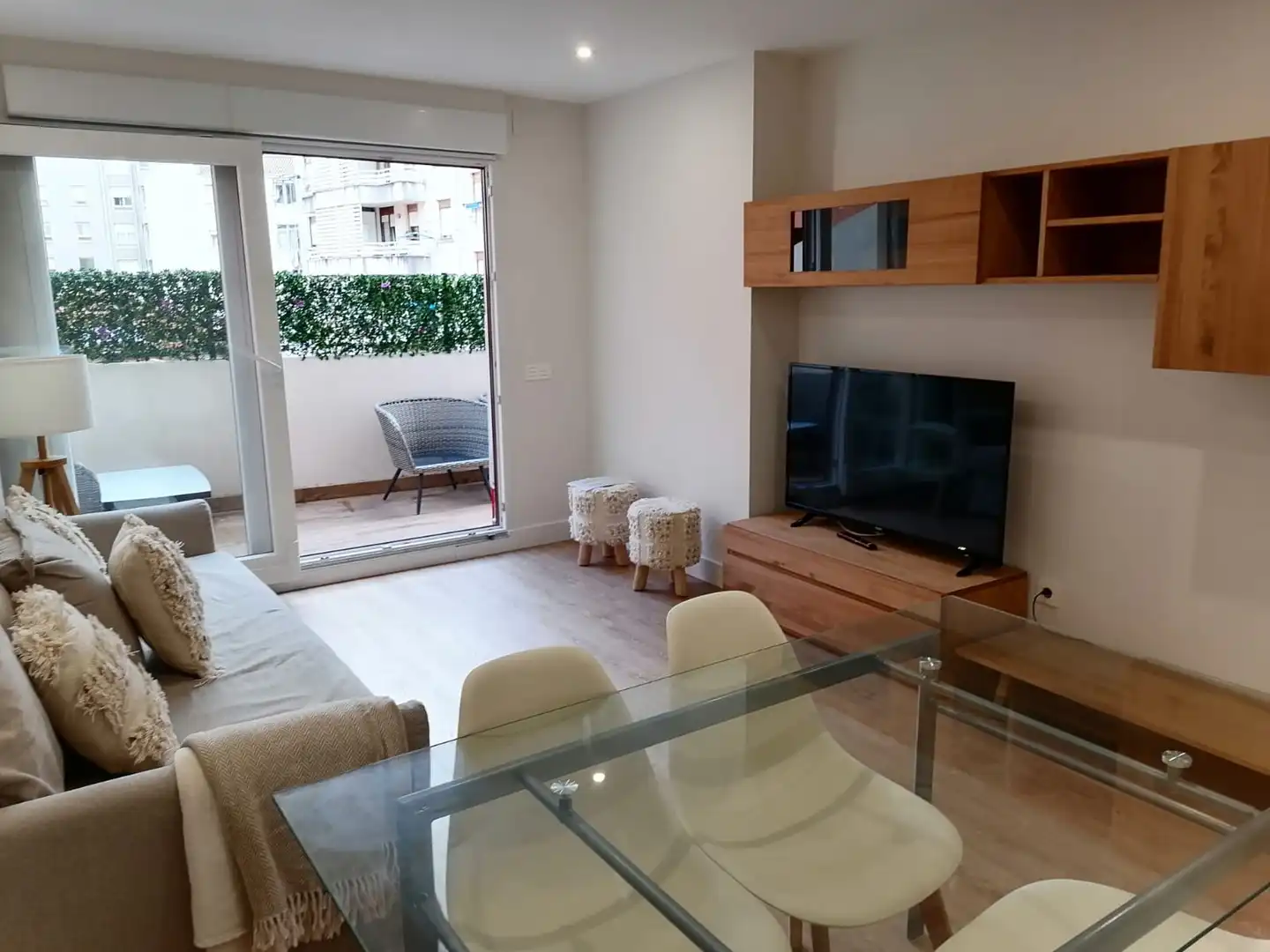 Wohnzimmer von Wohnungen zur Miete in Castro-Urdiales mit Heizung, Terrasse und Möbliert
