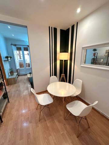 Piso en Alquiler en Carrer Monistrol en Vila de Gràcia