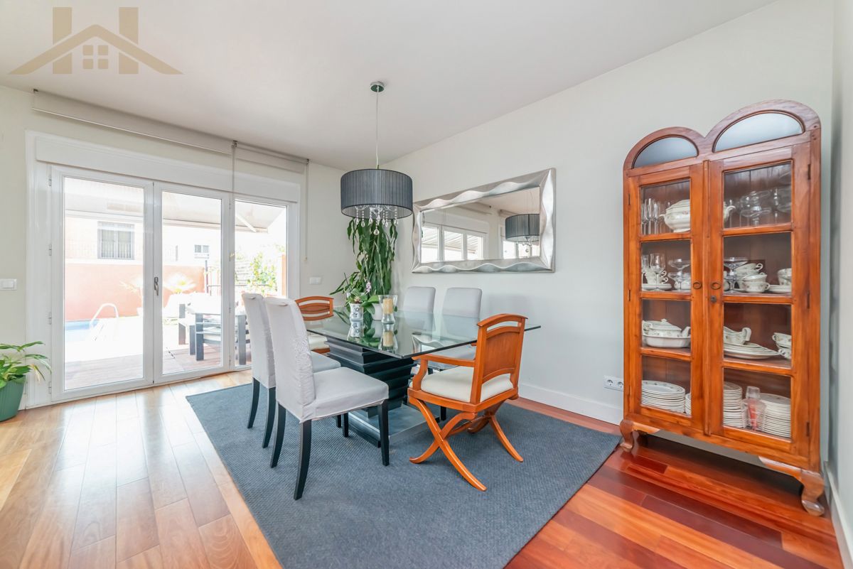 Comedor de Casa adosada en venta en Torrejón de Ardoz con Amueblado