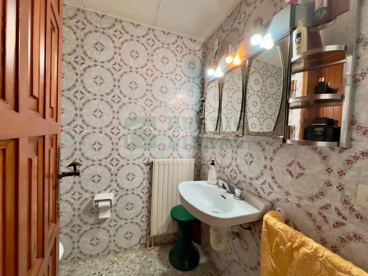 Bathroom of Flat for sale in La Bisbal d'Empordà  with Air Conditioner, Heating and Terrace