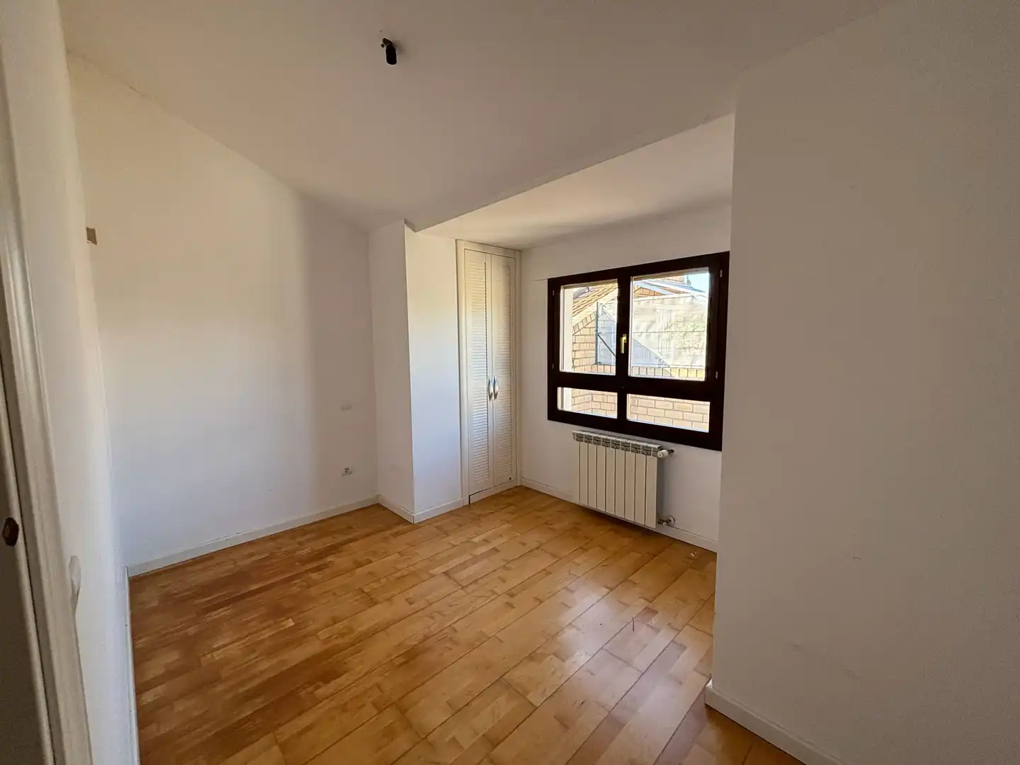 Habitación de Piso de alquiler en Zaragoza con Calefacción, Parquet y Terraza
