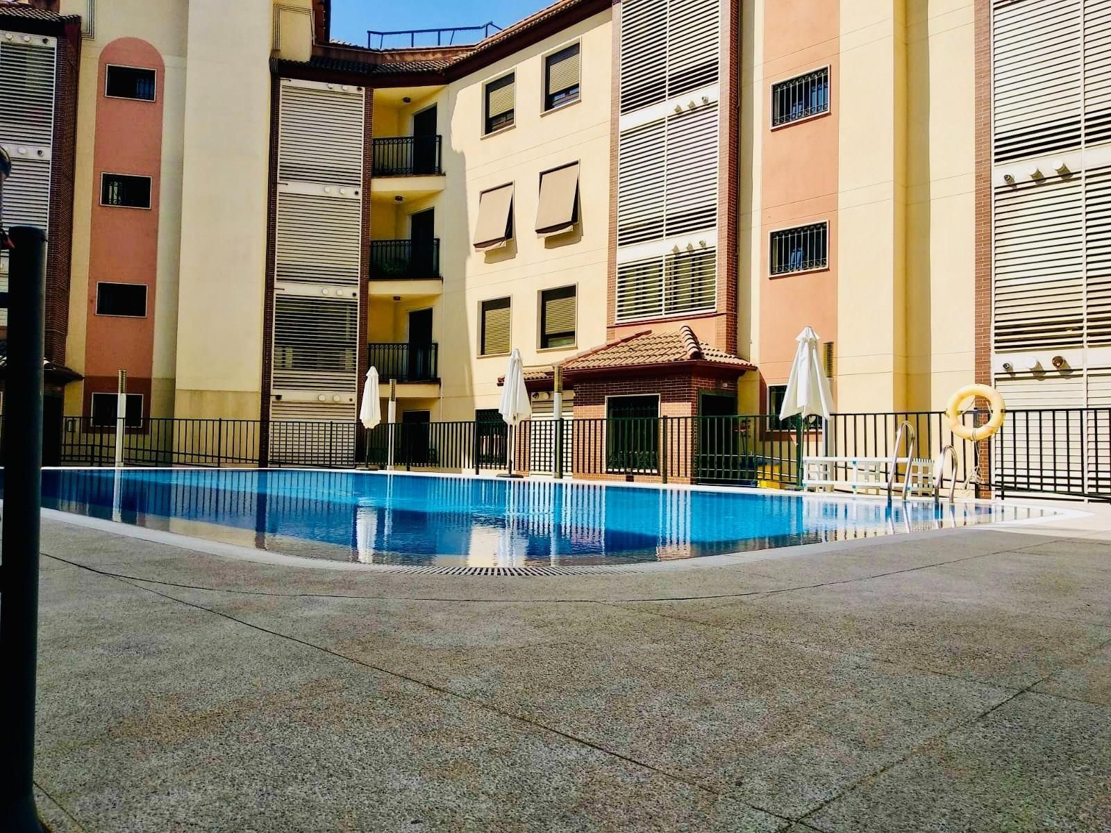 Swimming pool of Flat to rent in  Córdoba Capital  with Air Conditioner, Parquet flooring and Terrace