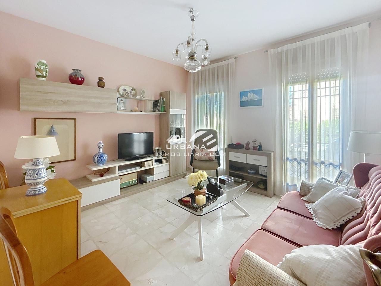 Sala de estar de Casa o chalet en venta en Lucena con Aire acondicionado y Jardín privado