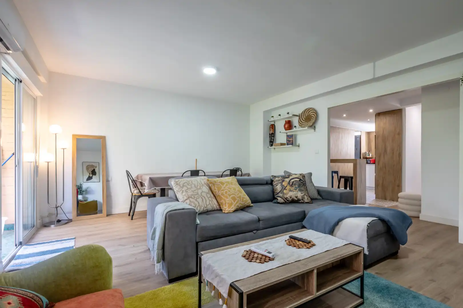 Wohnzimmer von Wohnungen zur Miete in Valencia mit Klimaanlage, Heizung und Parkett