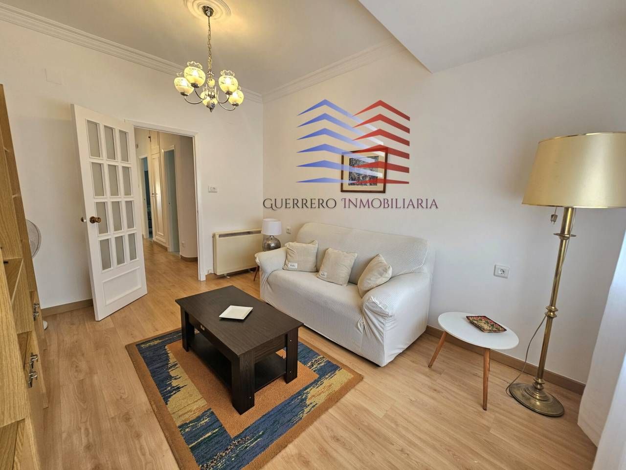 Living room of Apartment to rent in Ourense Capital   with Heating, Parquet flooring and Furnished