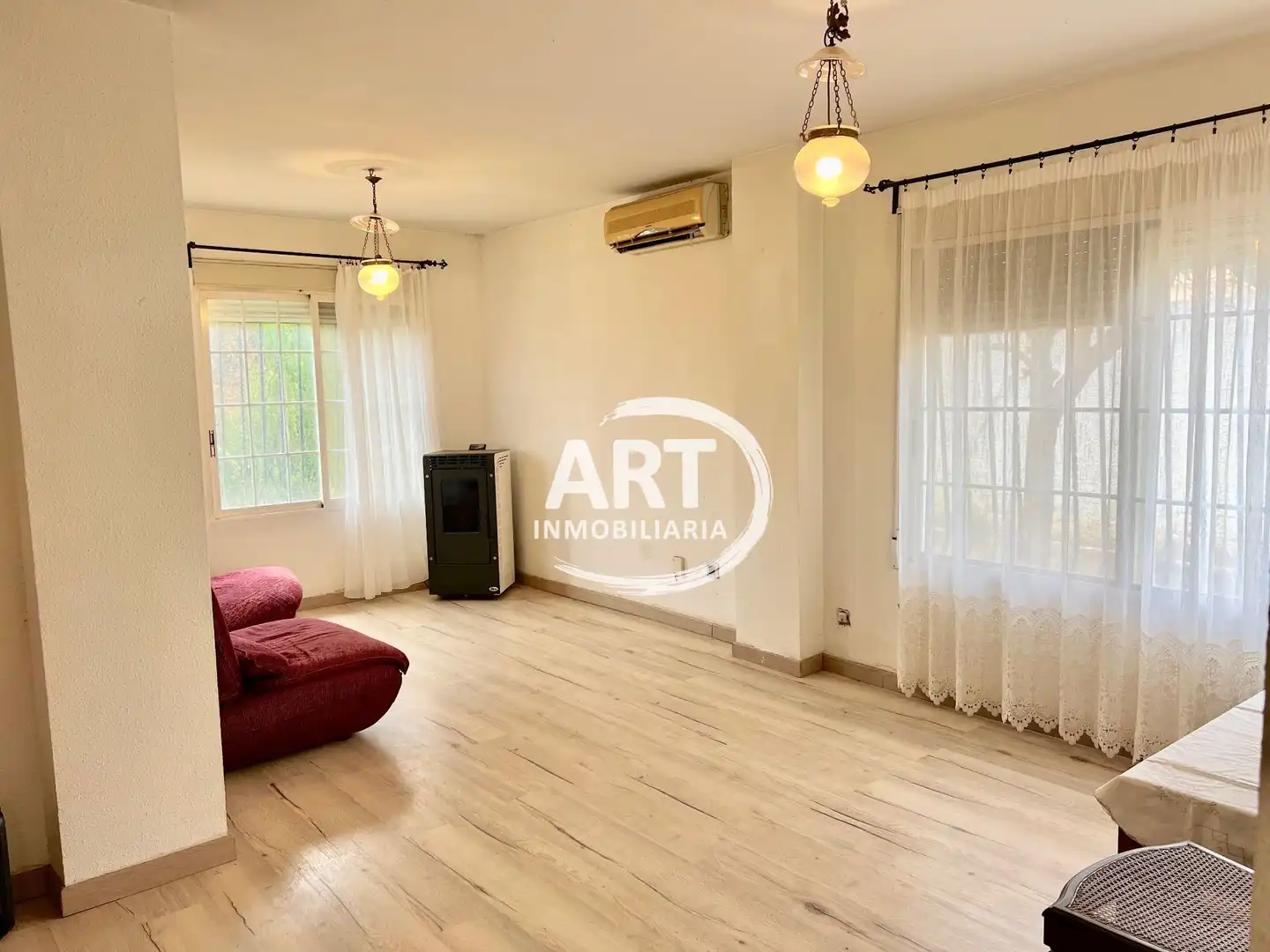 Living room of Houses for sale in L'Eliana  with Air Conditioner, Heating and Private garden