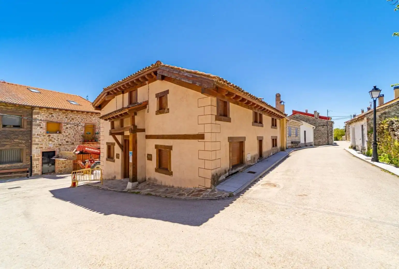 Vista exterior de Casa o chalet en venta en Somosierra con Aire acondicionado