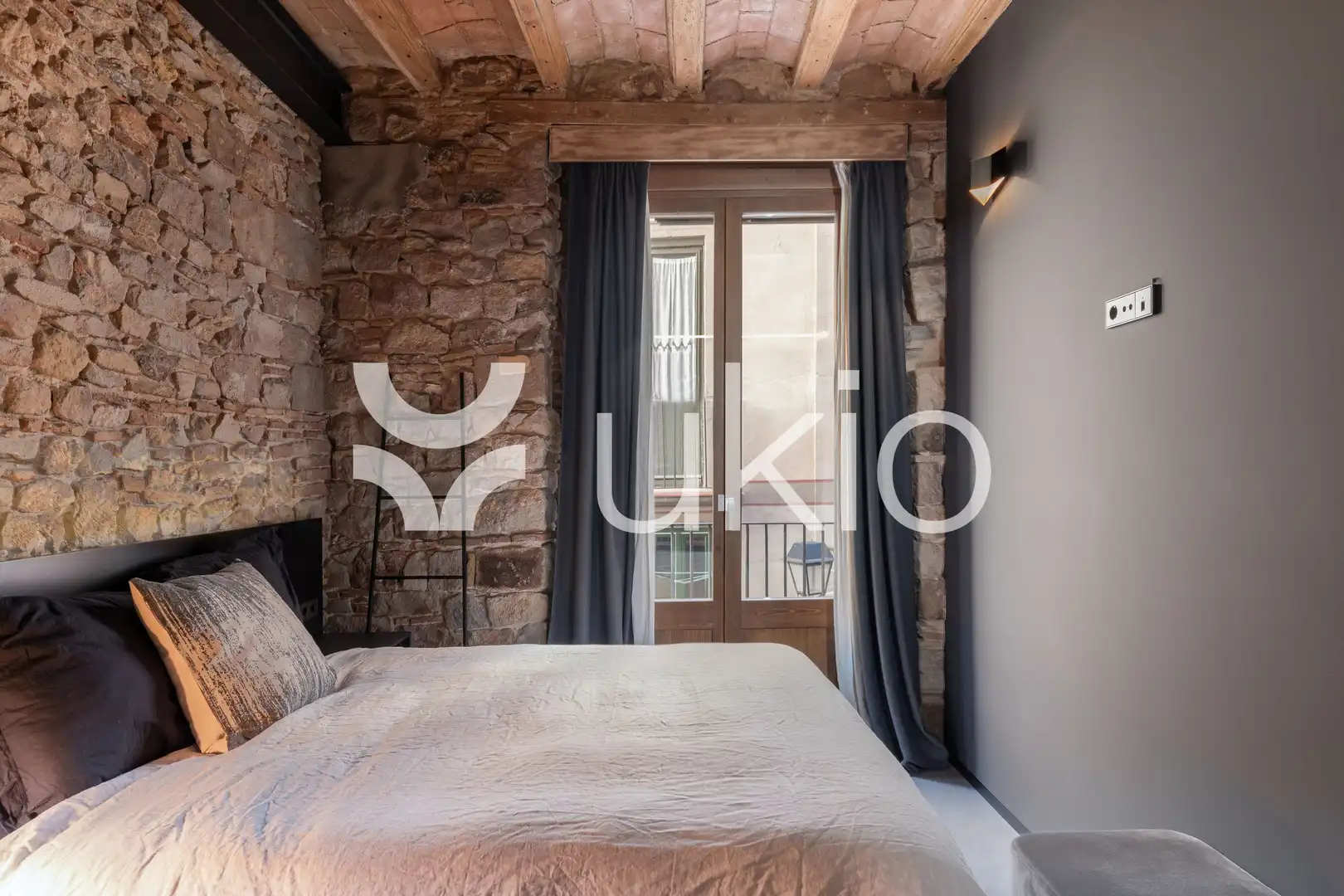 Habitación de Apartamento de alquiler en Barcelona con Aire acondicionado, Calefacción y Amueblado