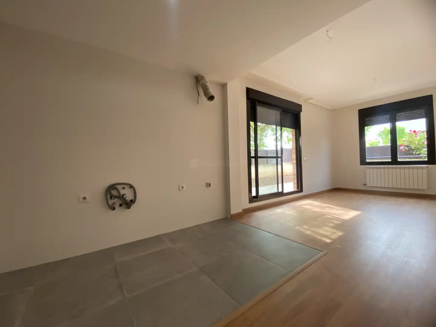 Piso en venta en Lardero con Calefacción, Jardín privado y Parquet