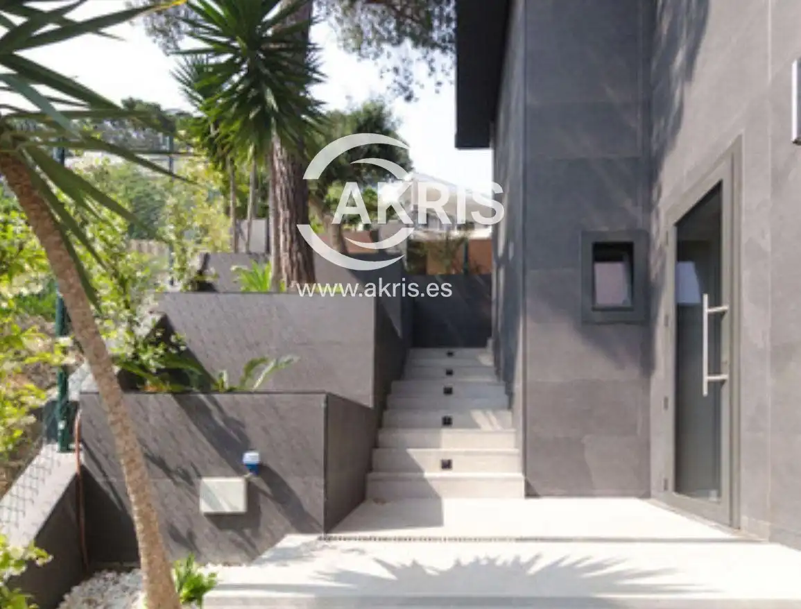 Villa avec piscine à vendre à Carrer Dublín, imagen 3