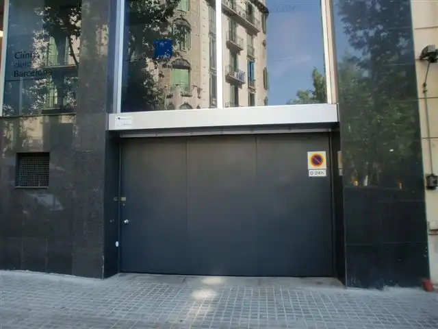 Exterior view of Storage room for rent in Barcelona
