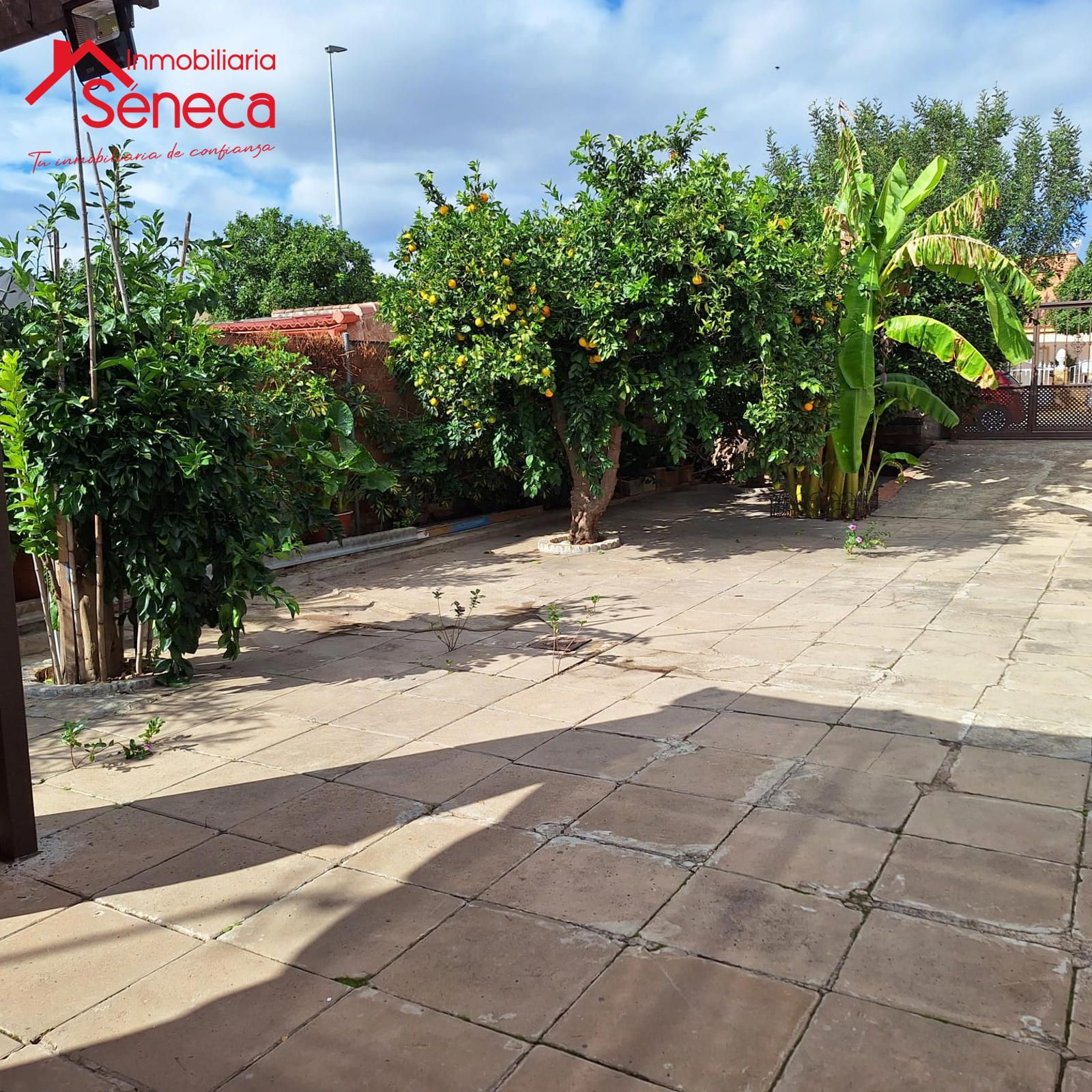 Terrace of Single-family semi-detached for sale in  Córdoba Capital  with Air Conditioner, Heating and Furnished
