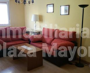 Living room of Flat for sale in Salamanca Capital  with Balcony