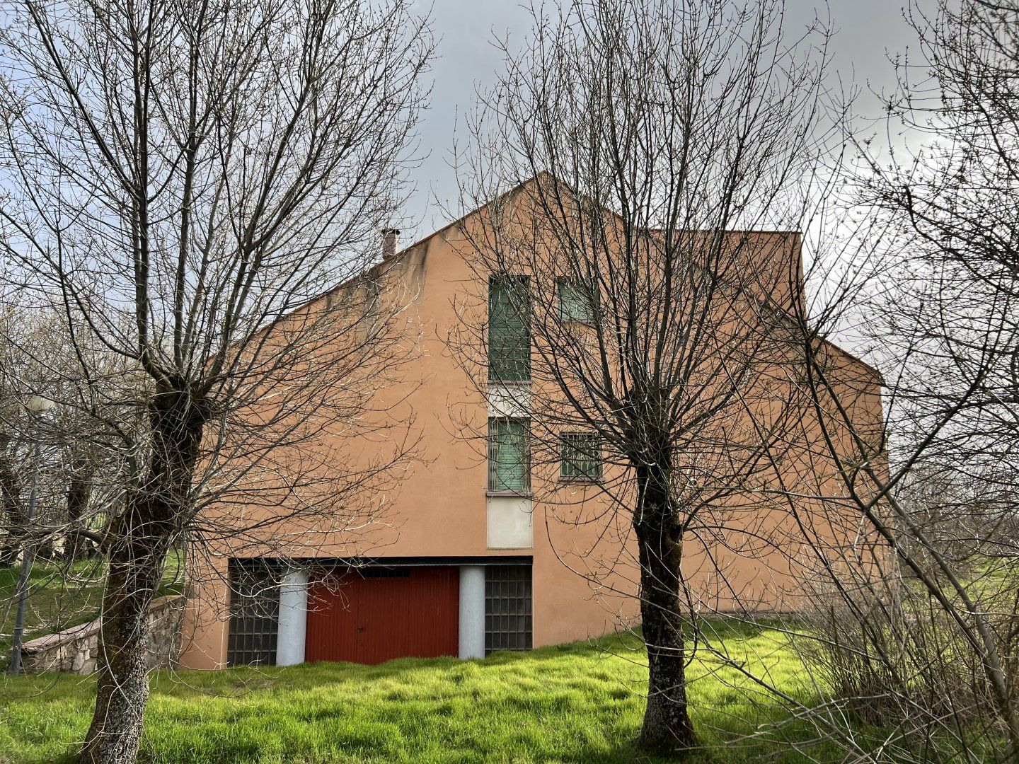 Vista exterior de Casa o chalet en venta en Torrecaballeros con Calefacción y Piscina