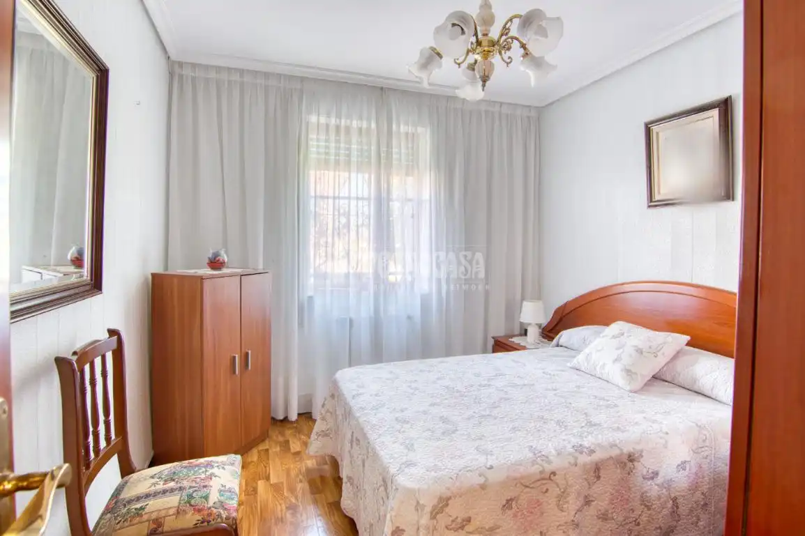Piso en venta en Alisal - San Román