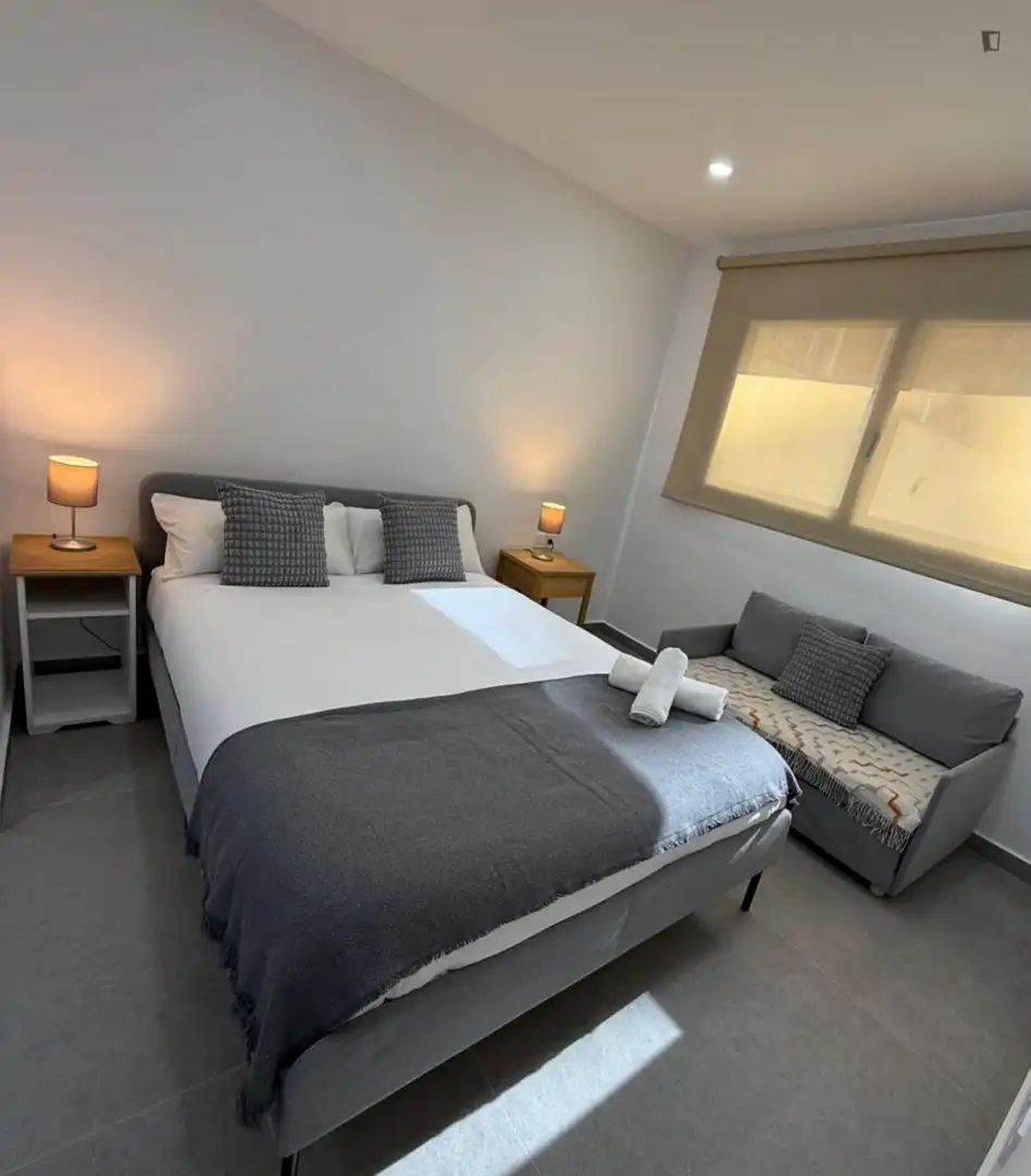 Habitación de Apartamento de alquiler en Barcelona con Aire acondicionado, Calefacción y Amueblado