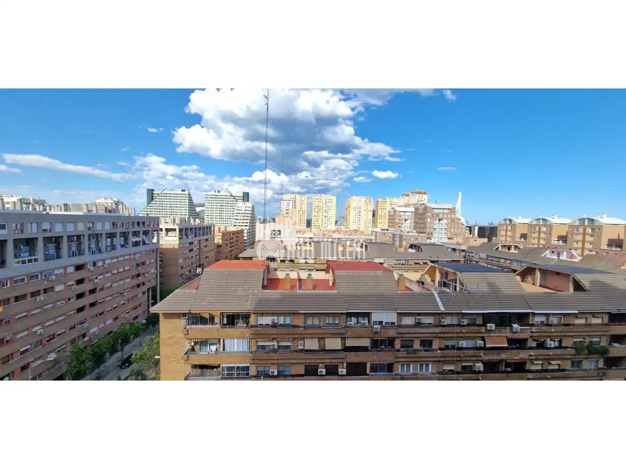 Vista exterior de Dúplex de lloguer en Valencia amb Aire condicionat, Jardí privat i Parquet