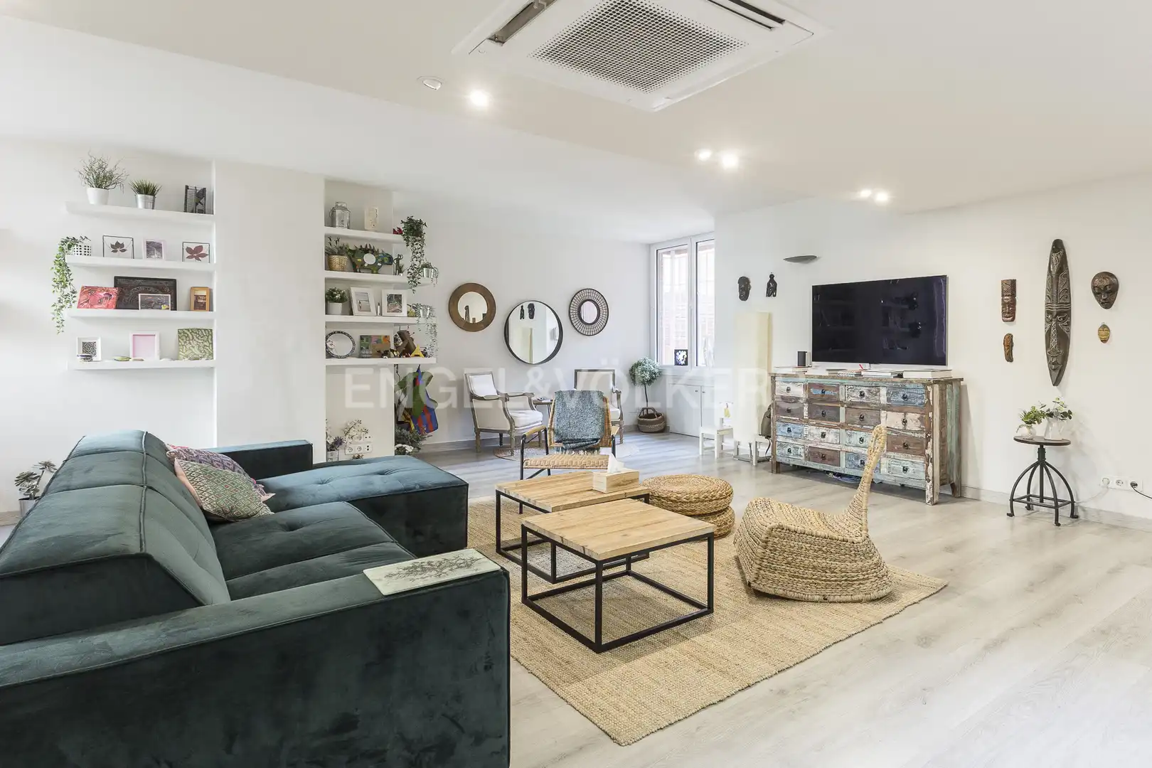 Sala de estar de Piso en venta en Barcelona con Aire acondicionado, Calefacción y Jardín privado