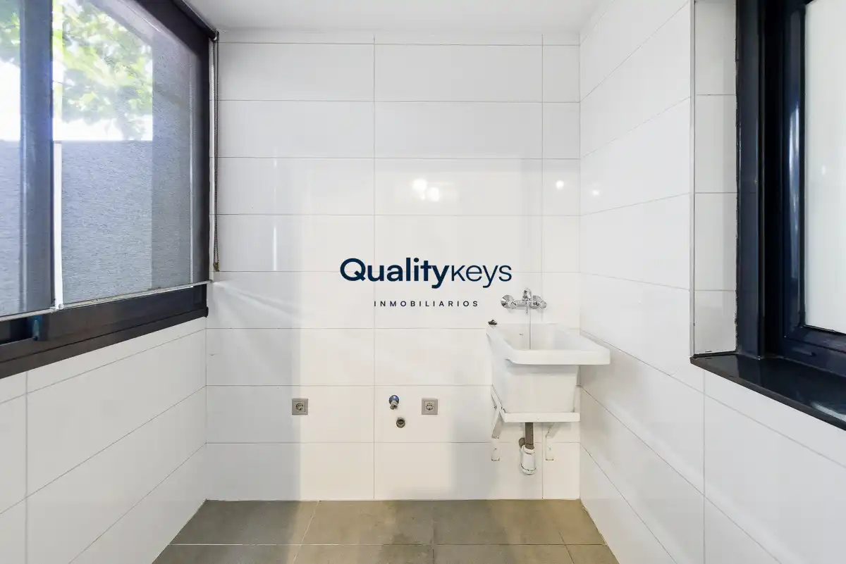 Baño de Casa o chalet en venta en Madrid con Aire acondicionado, Calefacción y Jardín privado