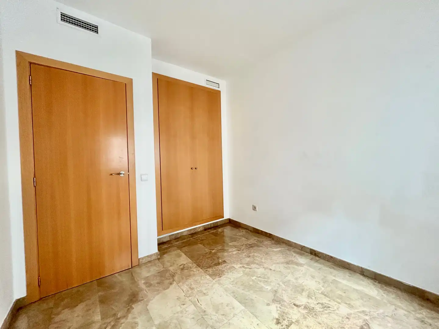 Appartamento con terrazza in affitto a Vilamarxant, imagen 11