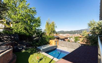 Swimming pool of House or chalet for sale in Castellar del Vallès  with Air Conditioner, Heating and Private garden