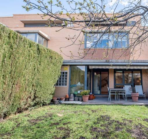 Casa adosada en Venta en Calle ALEMANIA en Cuarte de Huerva