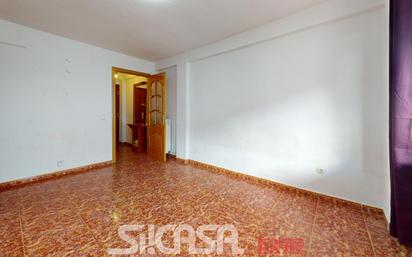 Flat for sale in Parla  with Heating, Terrace and Community pool