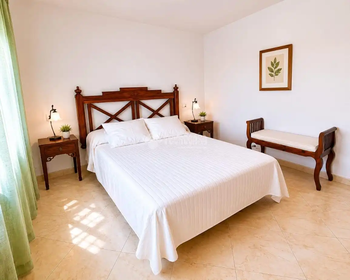 Habitación de Casa o chalet en venta en Carranque con Aire acondicionado, Parquet y Terraza