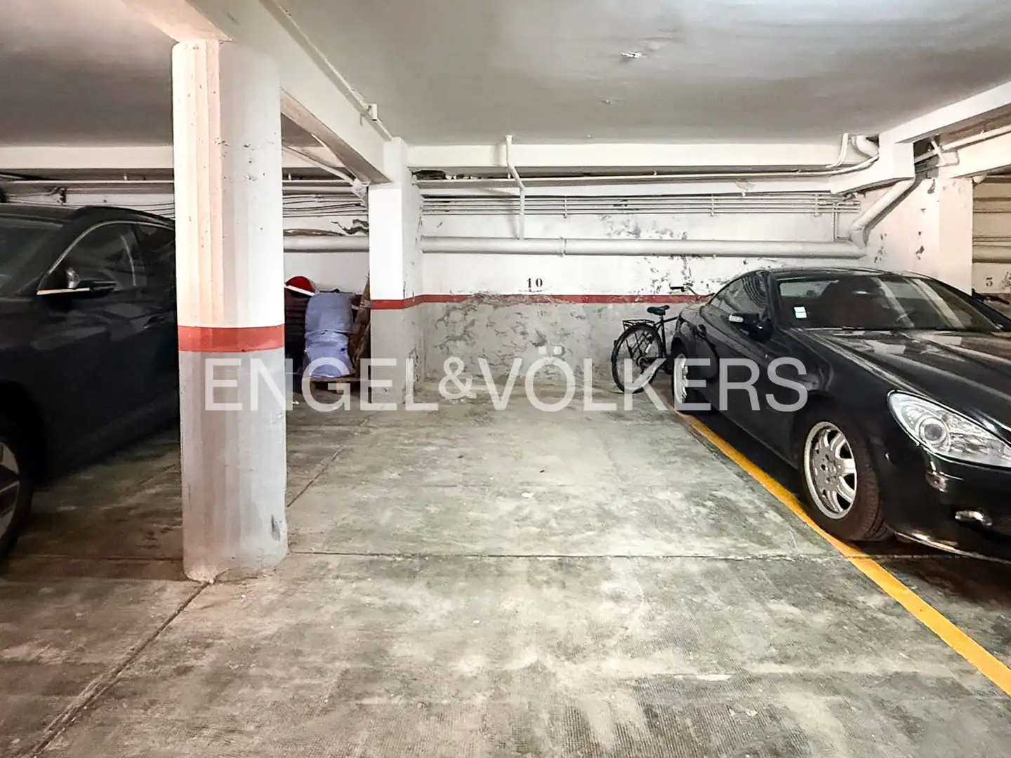 Parking of Attic for sale in Sitges  with Heating, Parquet flooring and Terrace